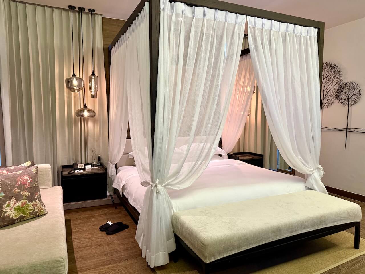 Suite bedroom The Sarojin