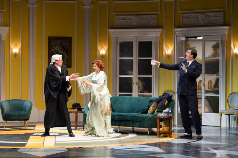 DieFledermaus_ John Graham-Hall (Dr Blind) Sylvia Schwartz (Rosalinde) Andrew Hamilton (Eisenstein) credit Richard Hubert Smith