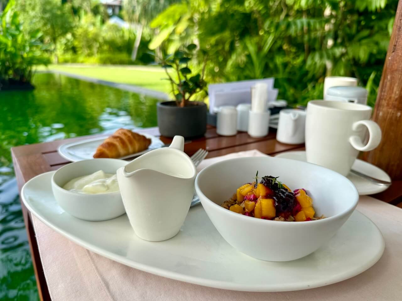 Breakast The Sarojin